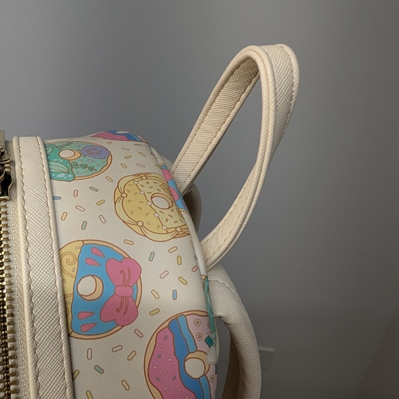 Loungefly Disney Princess Donuts Mini Backpack *Flaw* Ivory LUNCHBOX Disney Park